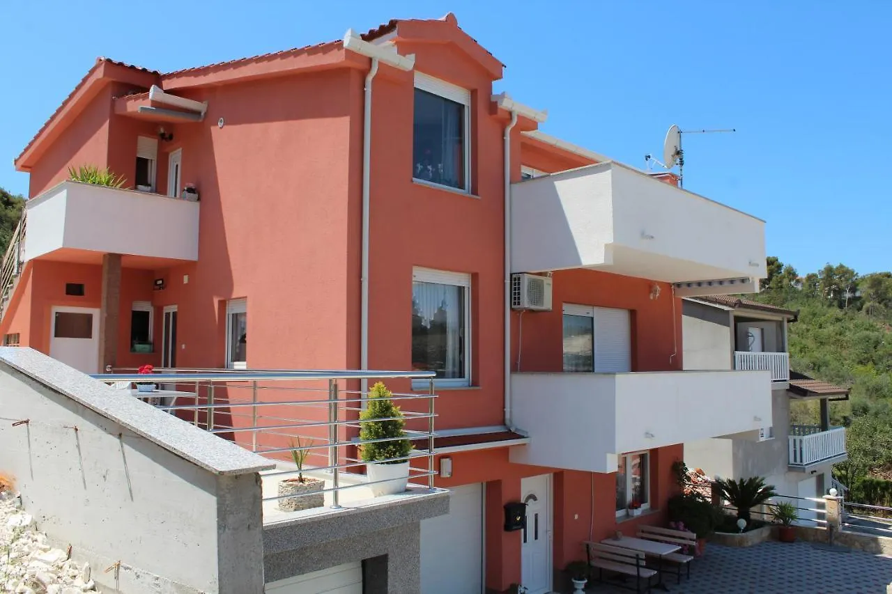 Apartments Grmaca 트로기르