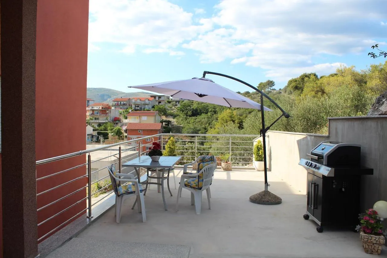 Apartments Grmaca Trogir