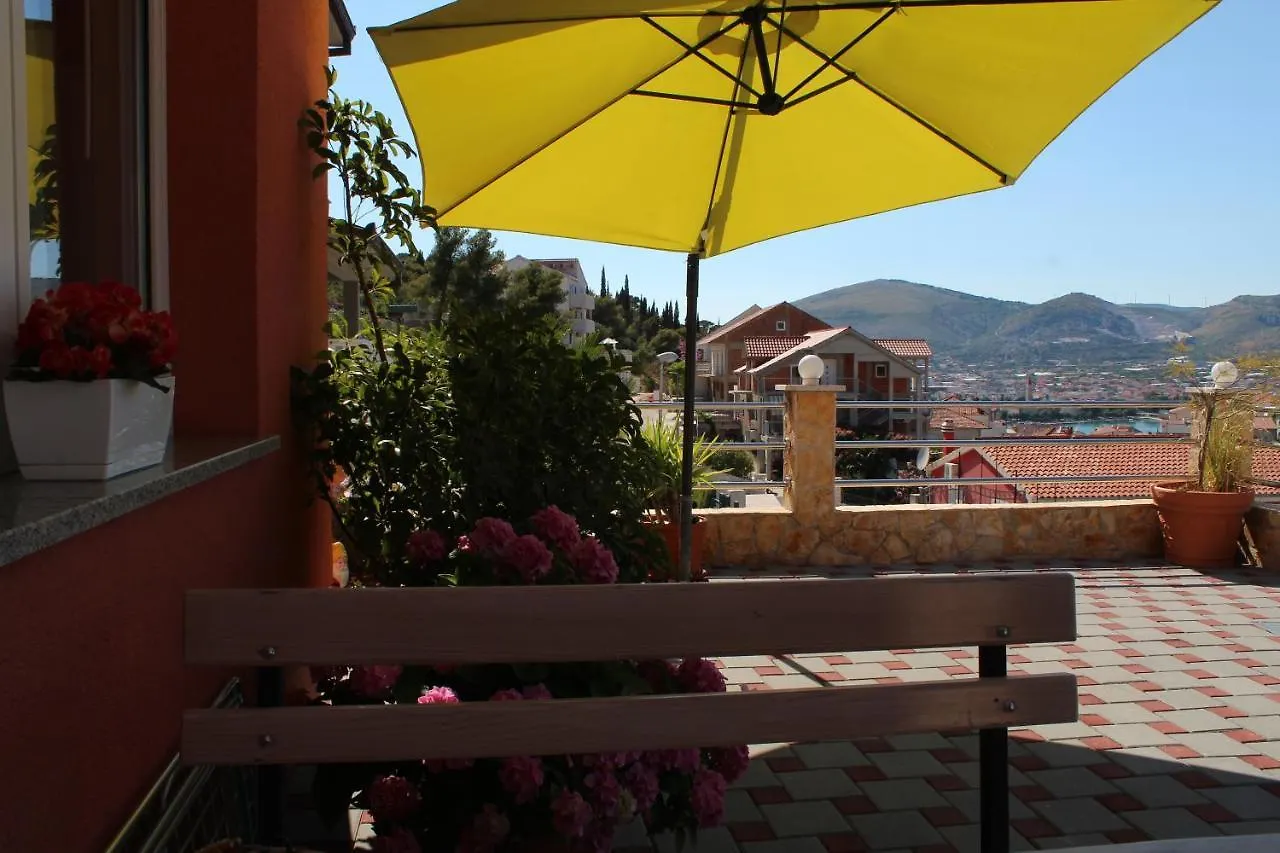 Apartments Grmaca Trogir
