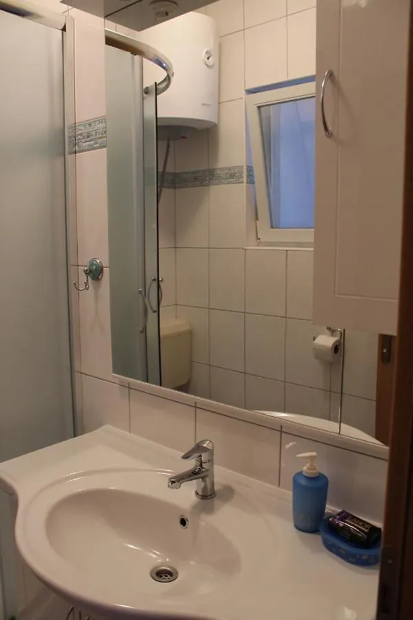 Apartments Grmaca Trogir 0*,
